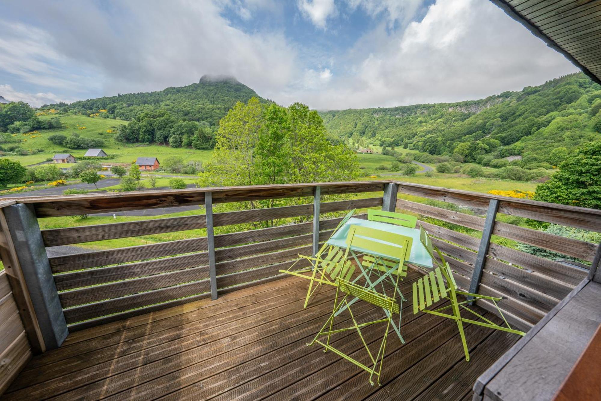 Sancy Resort Chambon-sur-Lac Exterior photo